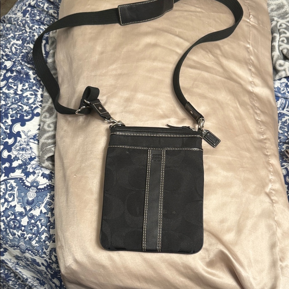 Coach Black Signature Crossbody Pouch with Contrast Stitching